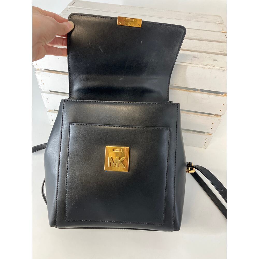 MICHAEL KORS, BLACK SMOOTH LEATHER LATCH CLOSURE BACKPACK` - Picture 6 of 16